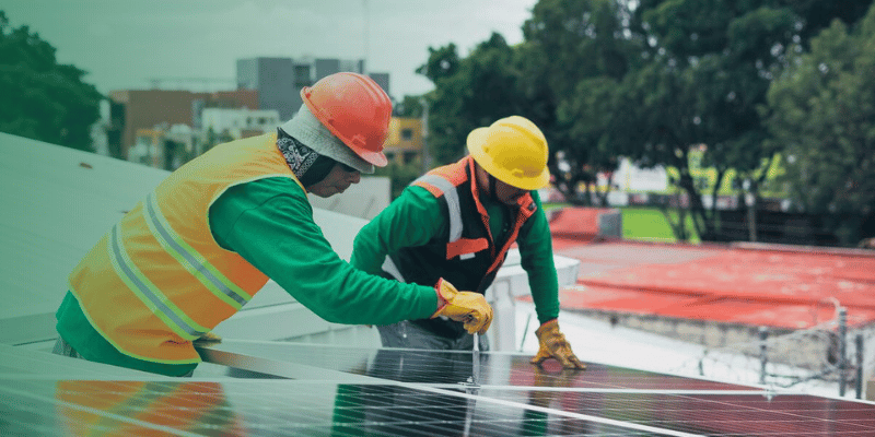 firma-montaj-panouri-fotovoltaice-casa-verde-2025